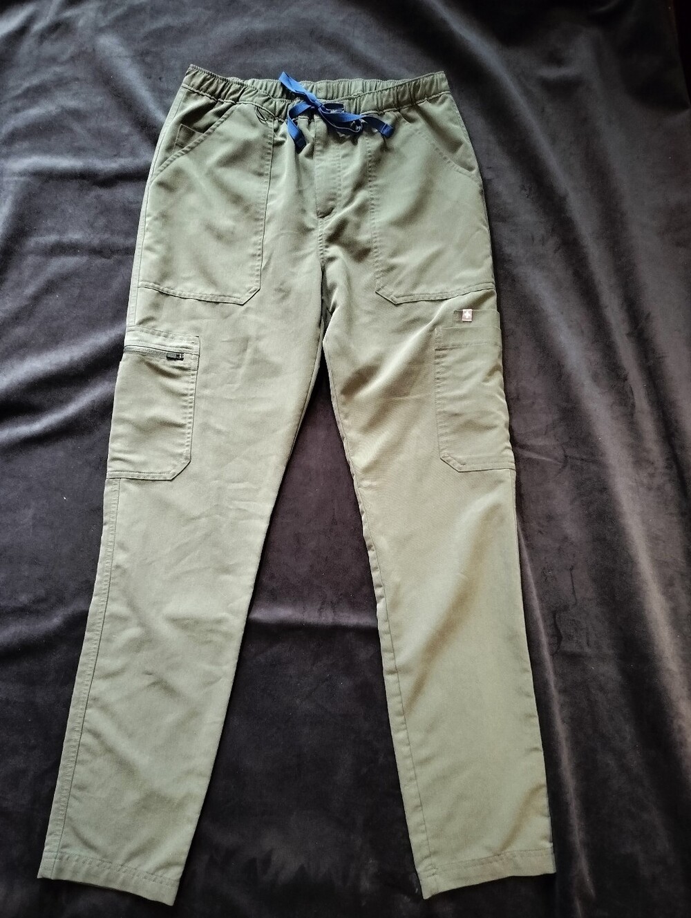 New Figs Olive Green Cargo Scrub Straight Leg Pants with Navy Drawstring - Small